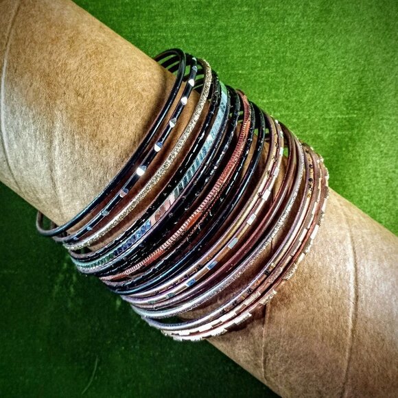 Fashion Bangle Set (17 Bangles) - Picture 1 of 3